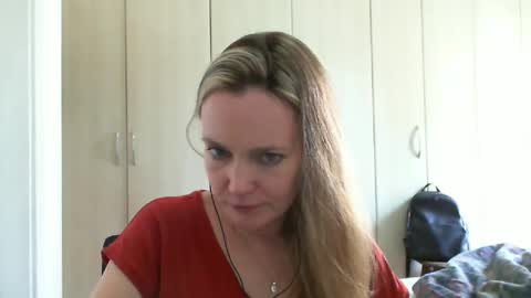 Anny online show from December 18, 2024, 10:51 am