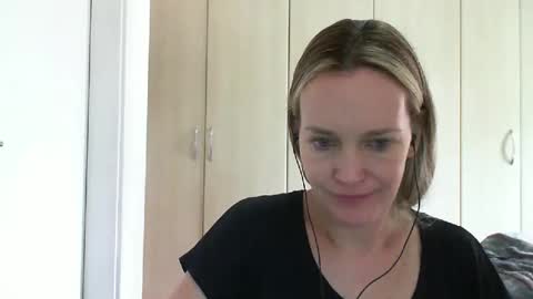 Anny online show from December 23, 2024, 11:57 am