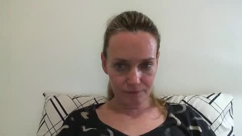 Anny online show from January 4, 2025, 12:27 am