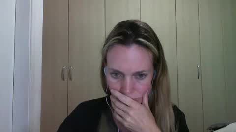 Anny online show from January 16, 2025, 8:57 pm