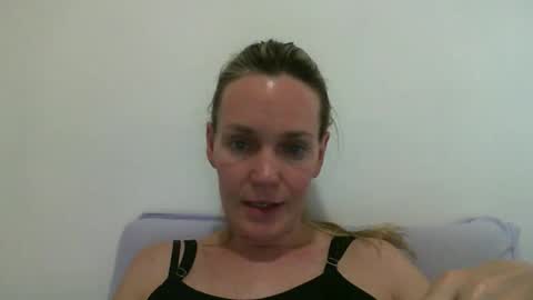 Anny online show from January 19, 2025, 11:53 pm