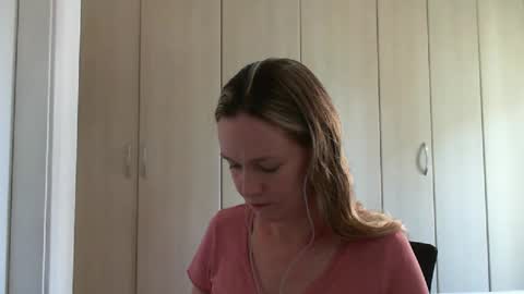 Anny online show from January 24, 2025, 10:53 am
