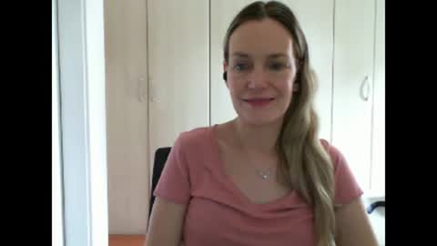 Anny online show from March 10, 2025, 12:26 pm