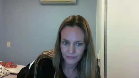 Snapshot of crazyanny chatting on September 27, 2025, 12:15 am Anny online show from September 27, 2025, 12:15 am