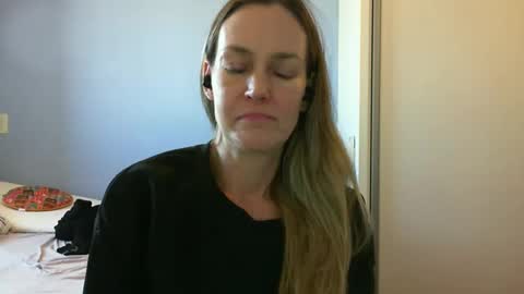 Snapshot of crazyanny chatting on September 29, 2025, 12:21 pm Anny online show from September 29, 2025, 12:21 pm