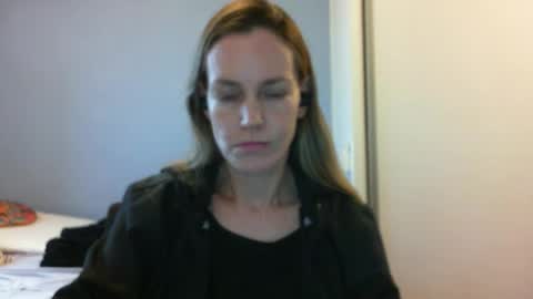 Snapshot of crazyanny chatting on October 2, 2025, 10:44 am Anny online show from October 2, 2025, 10:44 am