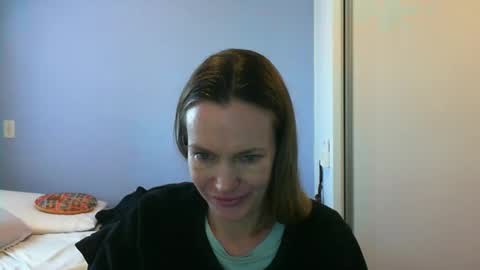 Snapshot of crazyanny chatting on October 14, 2025, 10:49 am Anny online show from October 14, 2025, 10:49 am