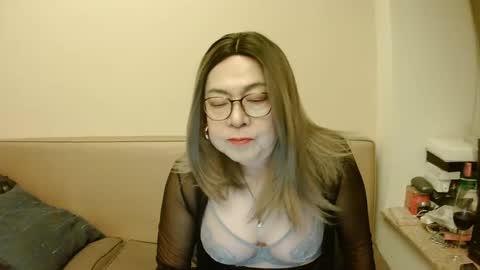 Snapshot of crazychika chatting on March 1, 2025, 8:42 pm Kelly   online show from March 1, 2025, 8:42 pm