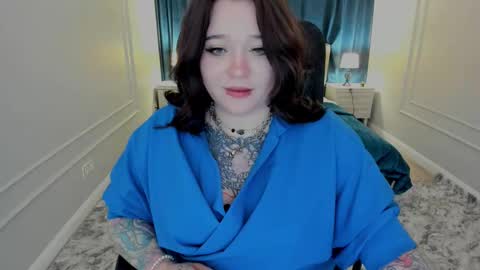 crazydaisiy online show from March 6, 2025, 12:00 am