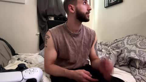 crazydill28 online show from May 3, 2026, 9:21 pm