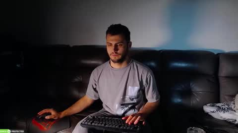 Snapshot of crazydom1 chatting on October 24, 2025, 10:39 pm Crazy online show from October 24, 2025, 10:39 pm