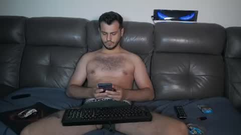 Snapshot of crazydom1 chatting on August 6, 2026, 10:11 pm Crazy online show from August 6, 2026, 10:11 pm