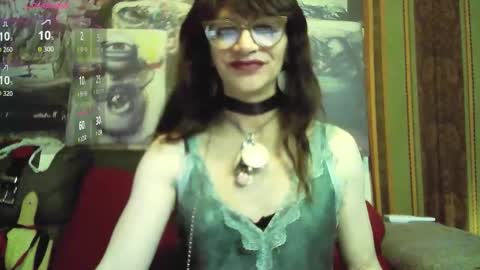 CrazyJuny online show from October 3, 2025, 8:28 pm