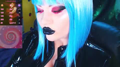 Roxy online show from November 5, 2025, 9:20 am