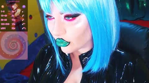 Roxy online show from December 14, 2025, 1:05 pm