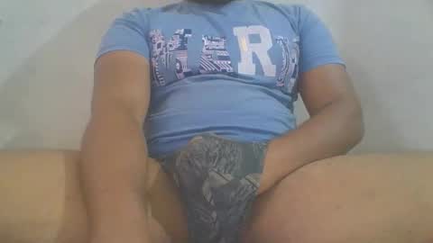 crazzy_booy online show from November 18, 2025, 3:23 am