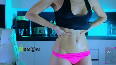 Snapshot of crazzy_cherry chatting on May 10, 2026, 10:20 am crazzy cherry online show from May 10, 2026, 10:20 am