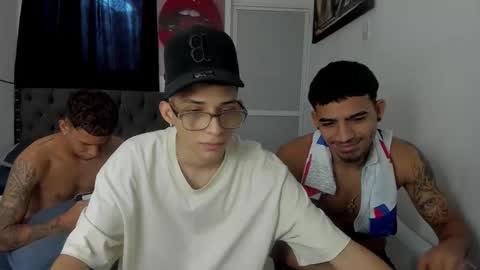 crazzy_master1 online show from April 9, 2026, 7:19 pm