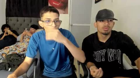 crazzy_master1 online show from April 15, 2026, 7:48 am