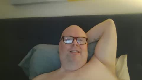 Snapshot of cre73 chatting on April 8, 2026, 3:06 am Cameron73 online show from April 8, 2026, 3:06 am