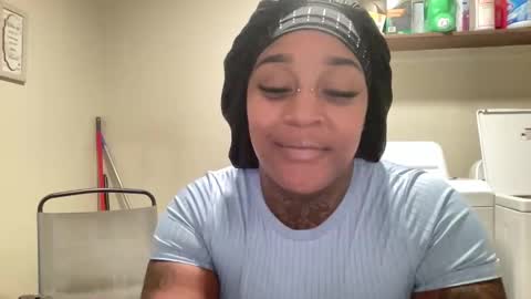 PHANTOMTARGARYENXXX online show from October 25, 2025, 8:36 pm