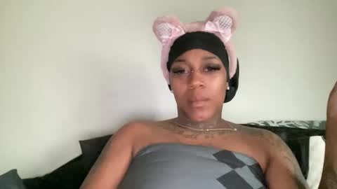 Snapshot of creame_sensation chatting on March 6, 2026, 2:13 pm PHANTOMTARGARYENXXX online show from March 6, 2026, 2:13 pm