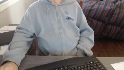 Creamormilk online show from September 20, 2025, 4:52 pm