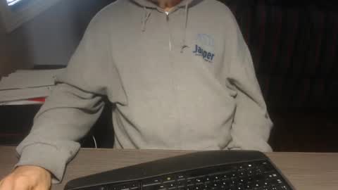 Creamormilk online show from October 8, 2025, 2:25 pm