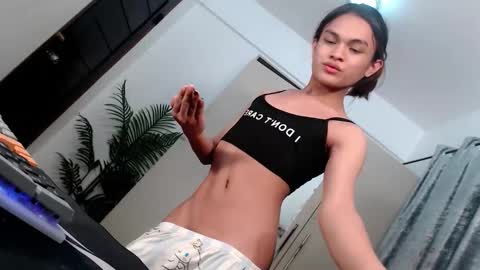 Delilah online show from March 22, 2026, 9:02 am