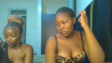 creamy_pie1 online show from May 7, 2026, 10:04 pm