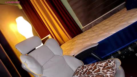 Celine online show from February 4, 2026, 1:28 pm