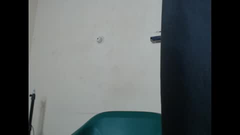 creamyxmuffin online show from March 1, 2025, 6:54 pm