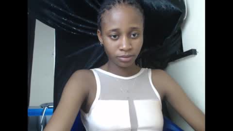 creamyxmuffin online show from March 9, 2025, 7:15 pm