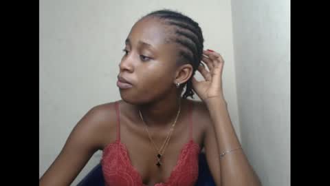 creamyxmuffin online show from March 12, 2025, 2:52 am