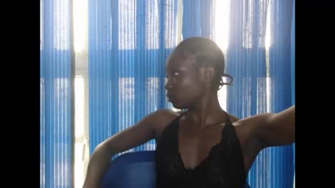 creamyxsugar online show from September 19, 2025, 11:11 am