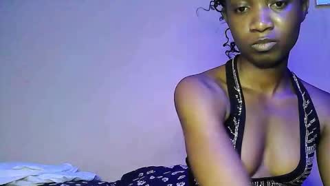 Snapshot of creamyxsugar chatting on December 3, 2025, 7:49 am creamyxsugar online show from December 3, 2025, 7:49 am