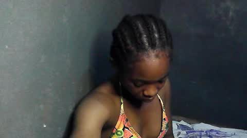 Snapshot of creamyxsugar chatting on February 27, 2026, 5:40 am creamyxsugar online show from February 27, 2026, 5:40 am