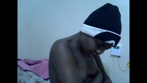 creamyypussyy online show from October 3, 2025, 9:56 pm