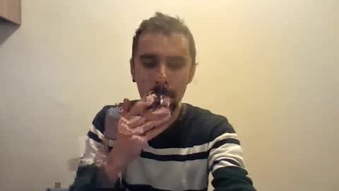 Snapshot of creativexx2 chatting on January 14, 2026, 12:44 pm creativexx2 online show from January 14, 2026, 12:44 pm