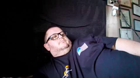 The hopeless romantic online show from September 12, 2025, 6:52 pm