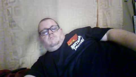 Snapshot of creeeping_death chatting on February 15, 2026, 5:37 am The hopeless romantic online show from February 15, 2026, 5:37 am