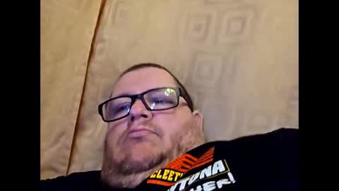 Snapshot of creeeping_death chatting on February 21, 2026, 10:11 pm The hopeless romantic online show from February 21, 2026, 10:11 pm