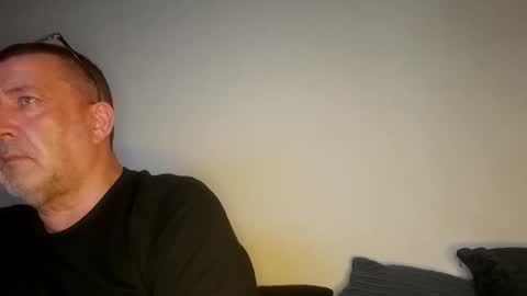 creems2 online show from March 8, 2025, 5:38 am