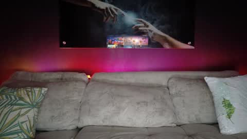 CRHISTIAN online show from February 17, 2026, 5:37 am