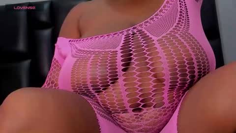 criistal_castro online show from February 26, 2026, 11:42 am