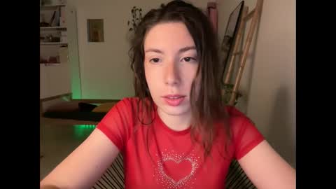 Astrid online show from October 17, 2025, 12:14 am