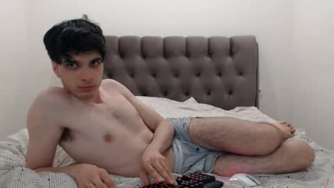 Snapshot of cris_peace chatting on October 3, 2025, 8:39 pm JOIN IN A FAN CLUB AND YOU WILL HAVE 90 OF MY PHOTOVIDEO FREE FANSLY - online show from October 3, 2025, 8:39 pm