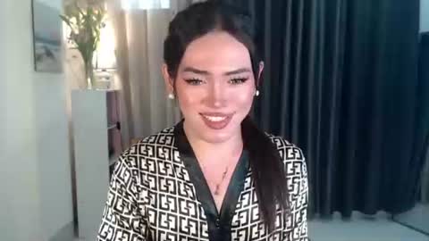 my beautiful cris online show from October 25, 2025, 5:48 am