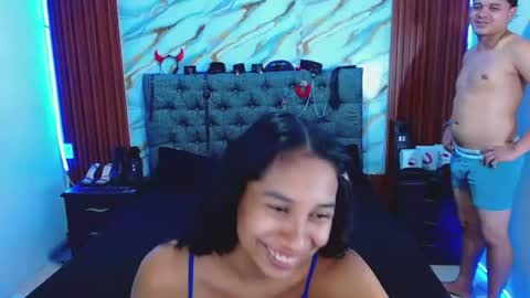 CRISANDMERY online show from June 17, 2026, 3:09 am