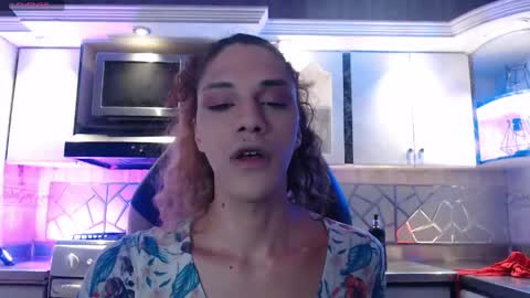 Cristina Onazis online show from May 4, 2026, 6:37 pm